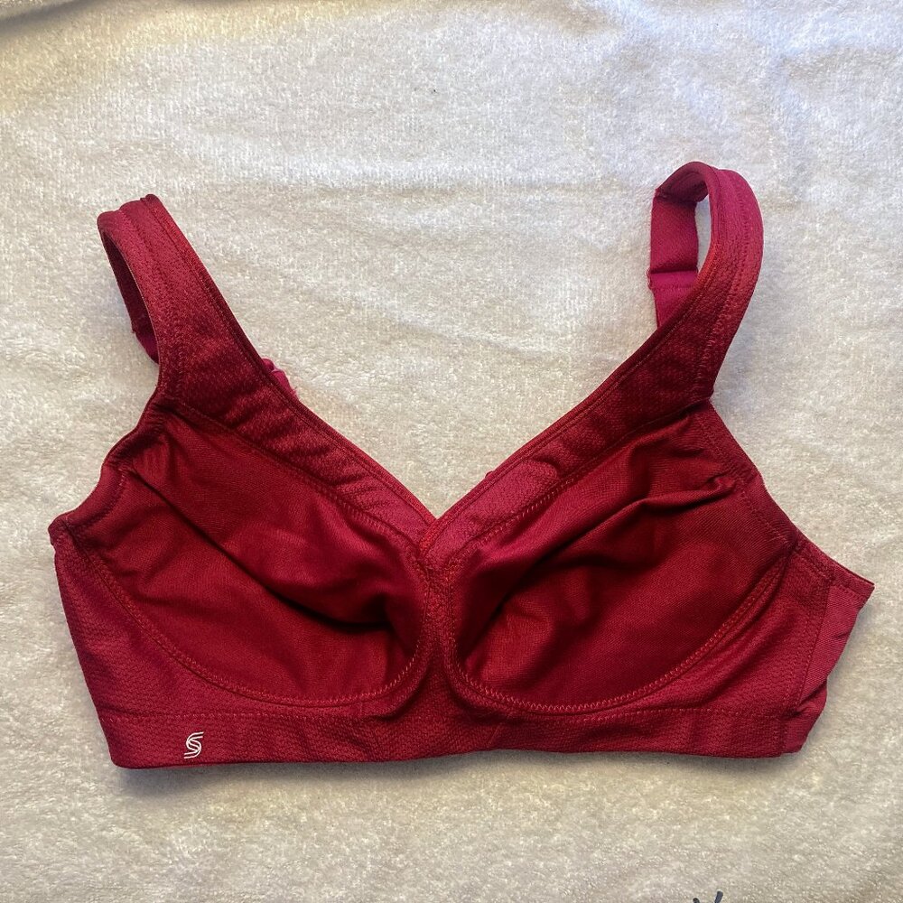 Like brand new! Glamorise sports bra, very supportive, 34 C, magnenta